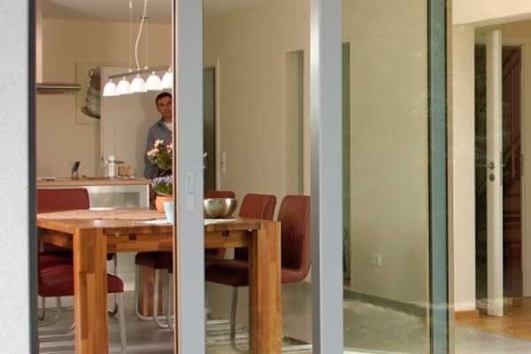 Раздвижная дверь из алюминия